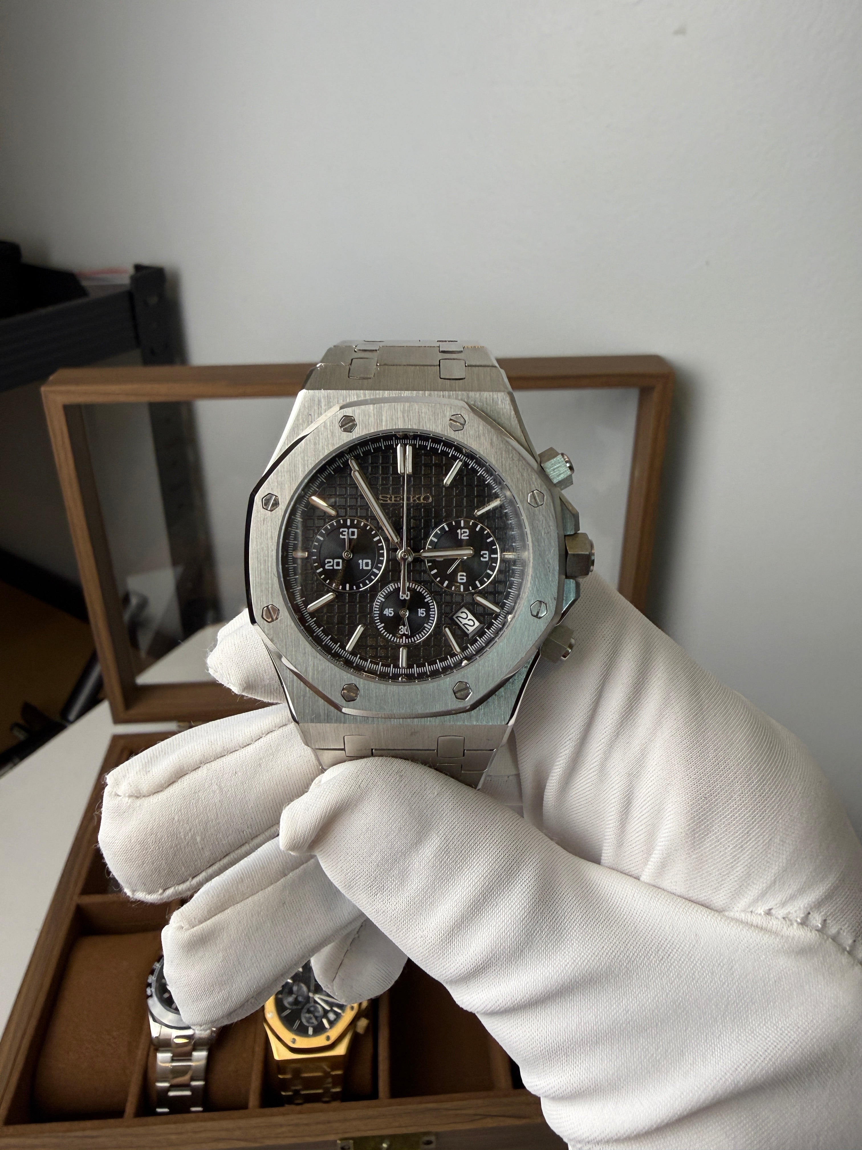 SEIKO MOD ROYAL OAK BLACK DIAL