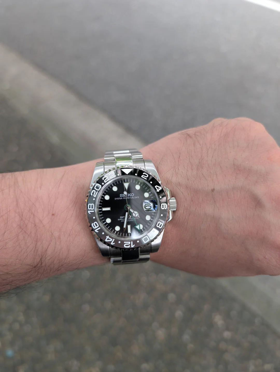 SEIKO MOD GMT MASTER BRUCE WAYNE